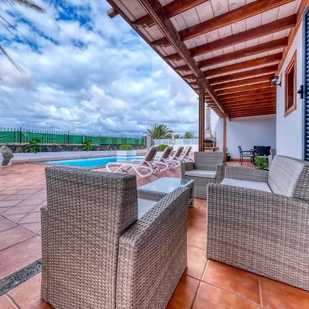 Arena Blanca With Private Pool And Bbq By Lanzarote * פלאיה בלנקה
