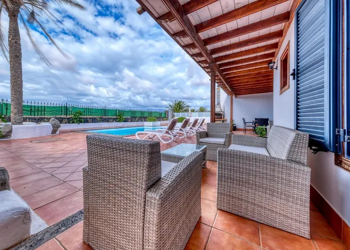 Arena Blanca With Private Pool And Bbq By Lanzarote * Playa Blanca (Lanzarote)